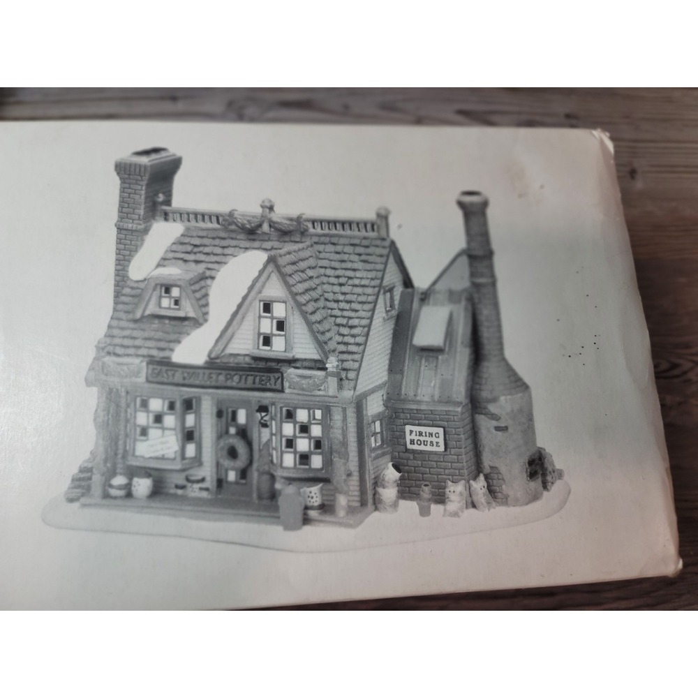 Christmas Village -Dept. 56 New England Village East Willet Pottery #56578